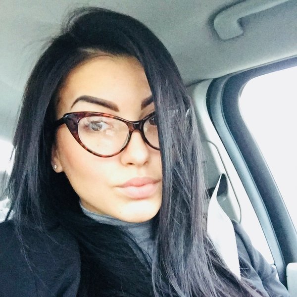 Laura R., 31 años
